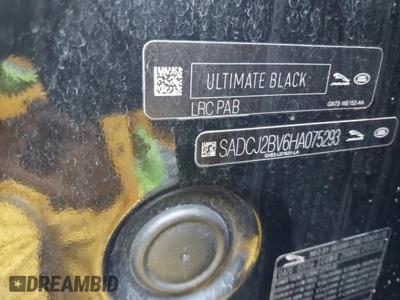 ✅ 2017 Jaguar F-Pace 35t Premium • VIN: SADCJ2BV6HA075293 • Lot: 42839085. Wystawiony na IAAI z przebiegiem 103 501 mil. Bezpłatny archiwum sprzedaży aukcyjnych z USA i szczegółowy raport historii pojazdu na DreamBid. Zdjęcie 9.