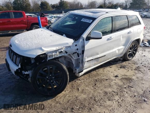 ✅ 2022 Jeep Grand Cherokee Laredo X • VIN: 1C4RJFAG3NC140519 • Lot: 84515734. Listed on Copart with 31,785 mi. Free auction sales archive from the USA and detailed vehicle history report at DreamBid. Image 1.
