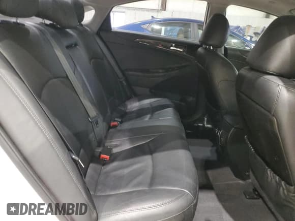 ✅ 2013 Hyundai Sonata SE • VIN: 5NPEC4AB1DH799896 • Лот: 89839995. Опубликован ранее на Copart с пробегом 151 714 миль. Бесплатный доступ к архиву аукционных продаж из США и подробный отчёт об истории автомобиля на DreamBid. Изображение 10.