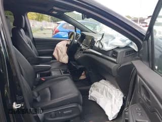 ✅ 2025 Honda Odyssey Sport-L • VIN: 5FNRL6H71SB004355 • Lot: 43149746. Wystawiony na IAAI z przebiegiem 12 362 mil. Bezpłatny archiwum sprzedaży aukcyjnych z USA i szczegółowy raport historii pojazdu na DreamBid. Zdjęcie 5.