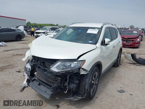 ✅ 2017 Nissan Rogue SV • VIN: 5N1AT2MT1HC848101 • Lot: 41944456. Listed on IAAI with 52,294 mi. Free auction sales archive from the USA and detailed vehicle history report at DreamBid. Image 2.