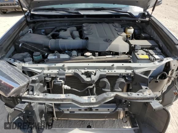 ✅ 2022 Toyota 4Runner SR5 Premium • VIN: JTEFU5JR8N5274528 • Lot: 82607715. Listed on Copart with 40,892 mi. Free auction sales archive from the USA and detailed vehicle history report at DreamBid. Image 12.