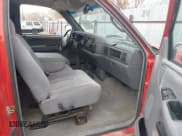 ✅ 1997 Dodge 1500 • VIN: 1B7HF13Z5VJ529432 • Lot: 43855883. Wystawiony na IAAI z przebiegiem 176 042 mil. Bezpłatny archiwum sprzedaży aukcyjnych z USA i szczegółowy raport historii pojazdu na DreamBid. Zdjęcie 5.