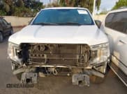 ✅ 2018 Ford F-150 XL • VIN: 1FTEX1CBXJFE23719 • Lot: 42606957. Wystawiony na IAAI z przebiegiem 135 354 mil. Bezpłatny archiwum sprzedaży aukcyjnych z USA i szczegółowy raport historii pojazdu na DreamBid. Zdjęcie 13.