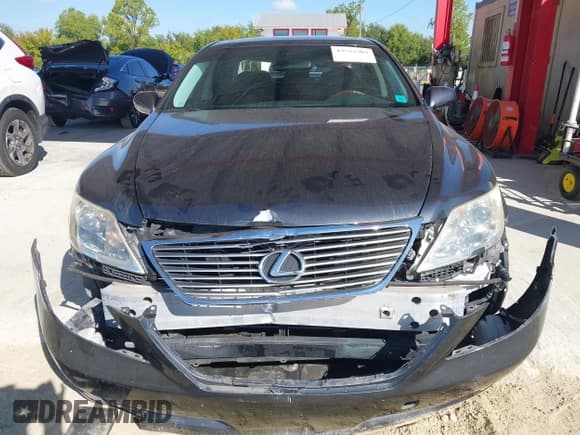 ✅ 2008 Lexus LS 460 • VIN: JTHBL46F185071420 • Lot: 43733303. Wystawiony na IAAI z przebiegiem 97 072 mil. Bezpłatny archiwum sprzedaży aukcyjnych z USA i szczegółowy raport historii pojazdu na DreamBid. Zdjęcie 12.