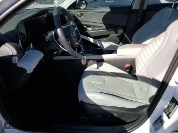 ✅ 2025 Hyundai Elantra Limited • VIN: KMHLP4DG2SU872145 • Лот: 71909075. Опубликован ранее на Copart с пробегом 10 264 миль. Бесплатный доступ к архиву аукционных продаж из США и подробный отчёт об истории автомобиля на DreamBid. Изображение 7.