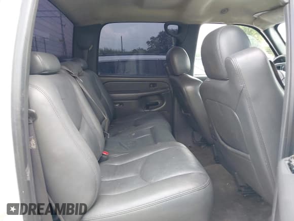 ✅ 2006 Chevrolet Silverado 2500HD LT2 • VIN: 1GCHK23D96F257428 • Лот: 42182345. Опубликован ранее на IAAI с пробегом 299 406 миль. Бесплатный доступ к архиву аукционных продаж из США и подробный отчёт об истории автомобиля на DreamBid. Изображение 8.