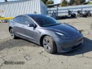 ✅ 2023 Tesla Model 3 • VIN: 5YJ3E1EA3PF714142 • Lot: 45581285. Wystawiony na Copart z przebiegiem 31 197 mil. Bezpłatny archiwum sprzedaży aukcyjnych z USA i szczegółowy raport historii pojazdu na DreamBid. Zdjęcie 4.