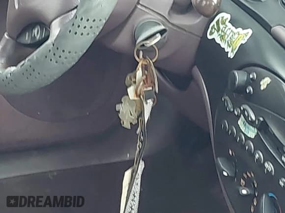 ✅ 1996 Ford Taurus GL • VIN: 1FALP52U5TG170197 • Lot: 42158819. Listed on IAAI with 191,309 mi. Free auction sales archive from the USA and detailed vehicle history report at DreamBid. Image 11.