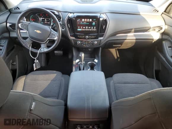 2018 Chevrolet Traverse LT Cloth z VIN 1GNERGKW8JJ165478, wystawiony jako Copart lot #43942435 z przebiegiem 71 645 mil mil oraz Szkoda całkowita • Salvage title. Historia ofert i sprzedaży dostępna na DreamBid. Obrazek 8.