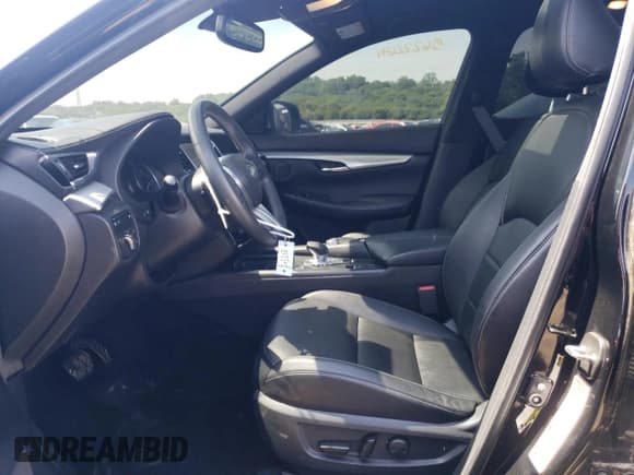 ✅ 2020 Infiniti QX50 Essential • VIN: 3PCAJ5M30LF120812 • Лот: 56222694. Опубликован ранее на Copart с пробегом 76 231 миль. Бесплатный доступ к архиву аукционных продаж из США и подробный отчёт об истории автомобиля на DreamBid. Изображение 7.