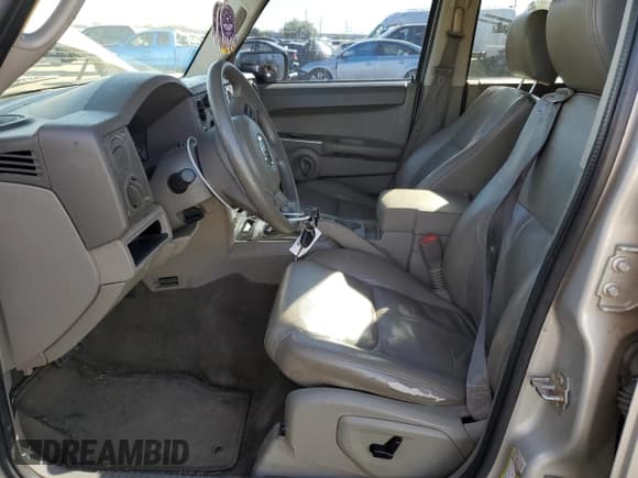 ✅ 2007 Jeep Commander Sport • VIN: 1J8HG48P67C527890 • Лот: 71170764. Опубликован ранее на Copart с пробегом 161 693 миль. Бесплатный доступ к архиву аукционных продаж из США и подробный отчёт об истории автомобиля на DreamBid. Изображение 7.