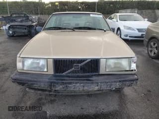 ✅ 1991 Volvo 740 • VIN: YV1FA8746M2513630 • Lot: 44464865. Wystawiony na Copart z przebiegiem 221 431 mil. Bezpłatny archiwum sprzedaży aukcyjnych z USA i szczegółowy raport historii pojazdu na DreamBid. Zdjęcie 5.