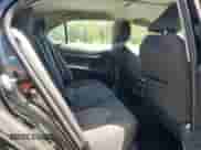 2023 Toyota Camry LE z VIN 4T1C11BK0PU083197, wystawiony jako Copart lot #64838595 z przebiegiem 67 089 mil mil oraz Nie do naprawy • Non repairable. Historia ofert i sprzedaży dostępna na DreamBid. Obrazek 10.