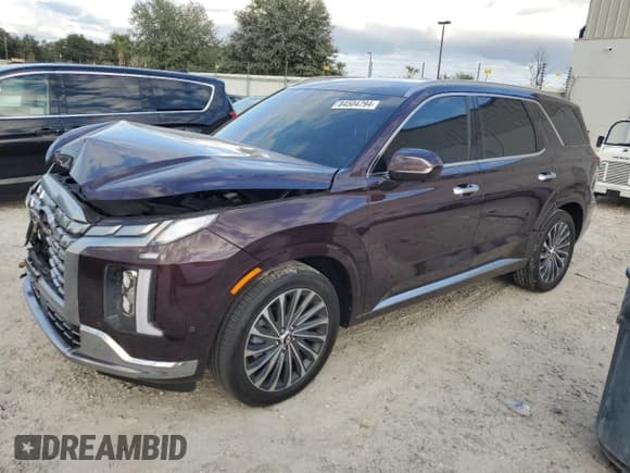 ✅ 2024 Hyundai Palisade Calligraphy • VIN: KM8R74GE5RU773091 • Lot: 84504794. Listed on Copart with 11,179 mi. Free auction sales archive from the USA and detailed vehicle history report at DreamBid. Image 1.