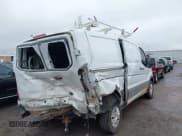 ✅ 2020 Ford Transit Cargo • VIN: 1FTBR1Y86LKA30515 • Lot: 41441522. Wystawiony na IAAI z przebiegiem 84 331 mil. Bezpłatny archiwum sprzedaży aukcyjnych z USA i szczegółowy raport historii pojazdu na DreamBid. Zdjęcie 4.