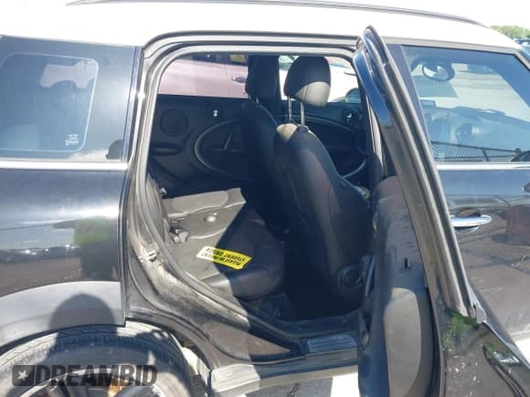 ✅ 2014 MINI Countryman S • VIN: WMWZC3C50EWP51835 • Lot: 42338211. Listed on IAAI with 137,371 mi. Free auction sales archive from the USA and detailed vehicle history report at DreamBid. Image 8.