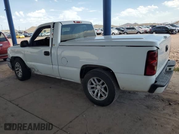 ✅ 2005 Chevrolet Silverado 1500 Work Truck • VIN: 1GCEC14X75Z351159 • Лот: 68656704. Опубликован ранее на Copart с пробегом 168 927 миль. Бесплатный доступ к архиву аукционных продаж из США и подробный отчёт об истории автомобиля на DreamBid. Изображение 2.