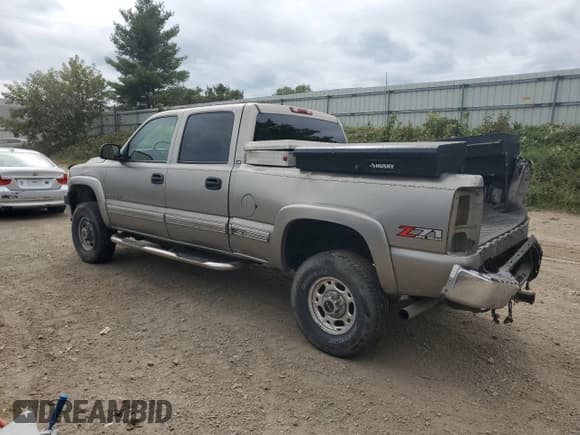 ✅ 2001 Chevrolet Silverado 2500HD LT3 • VIN: 1GCHK23G51F103172 • Lot: 81245085. Listed on Copart with 214,563 mi. Free auction sales archive from the USA and detailed vehicle history report at DreamBid. Image 2.