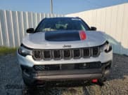 ✅ 2024 Jeep Compass Trailhawk • VIN: 3C4NJDDN0RT149654 • Лот: 66491614. Опубликован ранее на Copart с пробегом 2 828 миль. Бесплатный доступ к архиву аукционных продаж из США и подробный отчёт об истории автомобиля на DreamBid. Изображение 5.