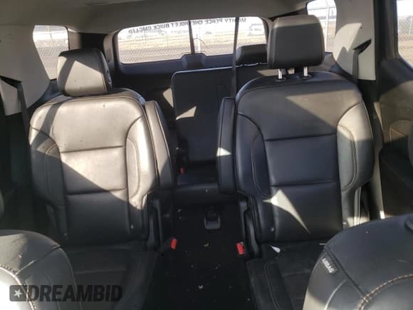 ✅ 2018 Chevrolet Traverse LT • VIN: 1GNEVHKW4JJ131782 • Lot: 46813984. Wystawiony na Copart z przebiegiem 94 668 mil. Bezpłatny archiwum sprzedaży aukcyjnych z USA i szczegółowy raport historii pojazdu na DreamBid. Zdjęcie 10.