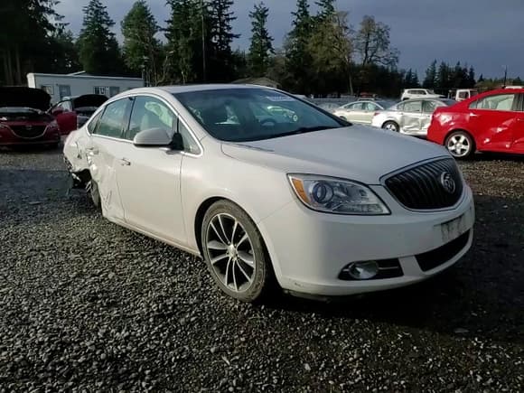✅ 2016 Buick Verano Sport Touring • VIN: 1G4PW5SK7G4140862 • Lot: 93322495. Listed on Copart with 165,778 mi. Free auction sales archive from the USA and detailed vehicle history report at DreamBid. Image 14.