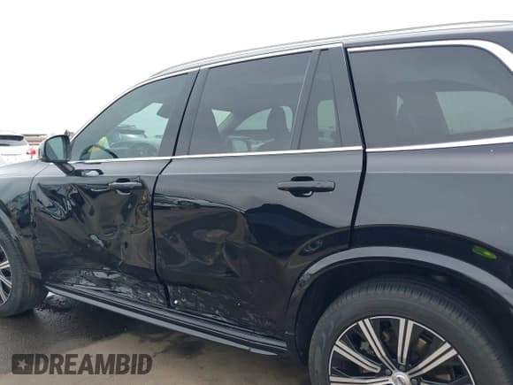 ✅ 2023 Volvo XC90 Plus • VIN: YV4L12PN0P1973047 • Lot: 41906702. Listed on IAAI with 20,615 mi. Free auction sales archive from the USA and detailed vehicle history report at DreamBid. Image 14.