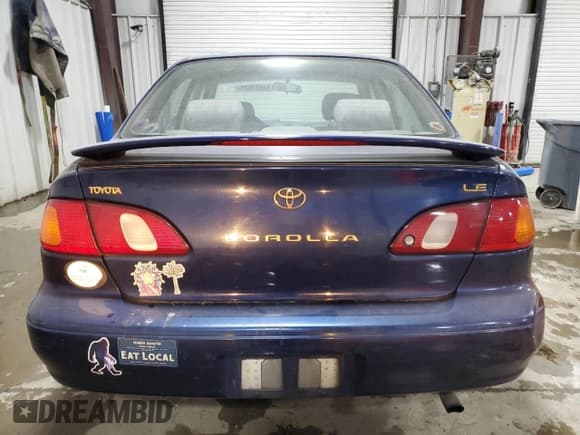 ✅ 1998 Toyota Corolla LE • VIN: 2T1BR18E2WC026490 • Lot: 84657525. Wystawiony na Copart z przebiegiem 194 950 mil. Bezpłatny archiwum sprzedaży aukcyjnych z USA i szczegółowy raport historii pojazdu na DreamBid. Zdjęcie 6.