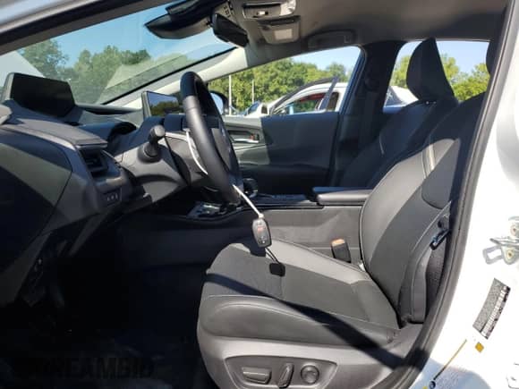 2024 Toyota Prius LE with VIN JTDADABU2R3014573, listed as a Copart auction lot 67264525 with 4,807 mi miles and Non repairable. Bid and sale history available at DreamBid. Image 7.