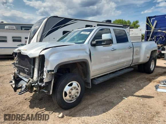 ✅ 2015 GMC Sierra 3500HD SLT • VIN: 1GT423C89FF128502 • Лот: 71506535. Опубликован ранее на Copart с пробегом 213 523 миль. Бесплатный доступ к архиву аукционных продаж из США и подробный отчёт об истории автомобиля на DreamBid. Изображение 1.