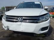 ✅ 2016 Volkswagen Tiguan SEL • VIN: WVGAV7AX0GW528750 • Lot: 42039257. Wystawiony na IAAI z przebiegiem 106 823 mil. Bezpłatny archiwum sprzedaży aukcyjnych z USA i szczegółowy raport historii pojazdu na DreamBid. Zdjęcie 6.