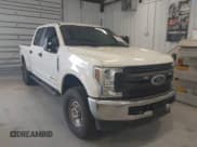 ✅ 2019 Ford F-250 XL • VIN: 1FT7W2BT6KEC61302 • Lot: 42564232. Listed on IAAI with 233,409 mi. Free auction sales archive from the USA and detailed vehicle history report at DreamBid. Image 1.