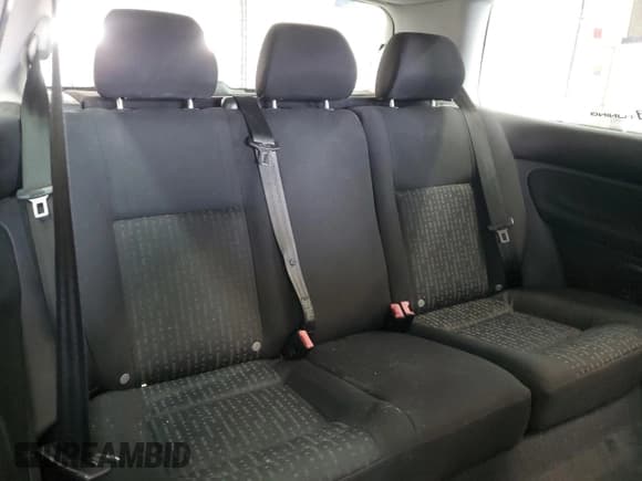 ✅ 2005 Volkswagen Golf GL • VIN: 9BWBL61J354004401 • Lot: 76180064. Wystawiony na Copart z przebiegiem 170 953 mil. Bezpłatny archiwum sprzedaży aukcyjnych z USA i szczegółowy raport historii pojazdu na DreamBid. Zdjęcie 10.