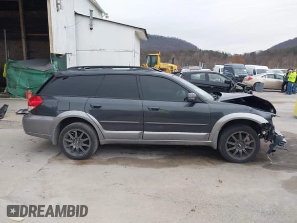 ✅ 2009 Subaru Outback XT Limited • VIN: 4S4BP63C396326863 • Лот: 43717389. Опубликован ранее на IAAI с пробегом 170 114 миль. Бесплатный доступ к архиву аукционных продаж из США и подробный отчёт об истории автомобиля на DreamBid. Изображение 14.