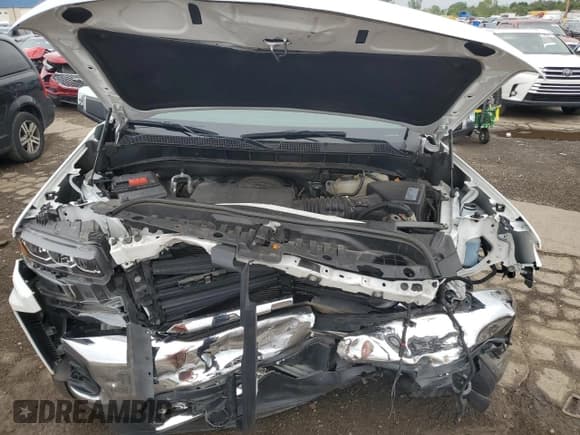 ✅ 2019 Chevrolet Silverado 1500 LTZ • VIN: 1GCUYGED0KZ160425 • Lot: 69425134. Wystawiony na Copart z przebiegiem 78 286 mil. Bezpłatny archiwum sprzedaży aukcyjnych z USA i szczegółowy raport historii pojazdu na DreamBid. Zdjęcie 11.