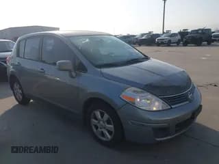 ✅ 2007 Nissan Versa S • VIN: 3N1BC13EX7L389601 • Lot: 43065816. Listed on IAAI with 135,357 mi. Free auction sales archive from the USA and detailed vehicle history report at DreamBid. Image 1.
