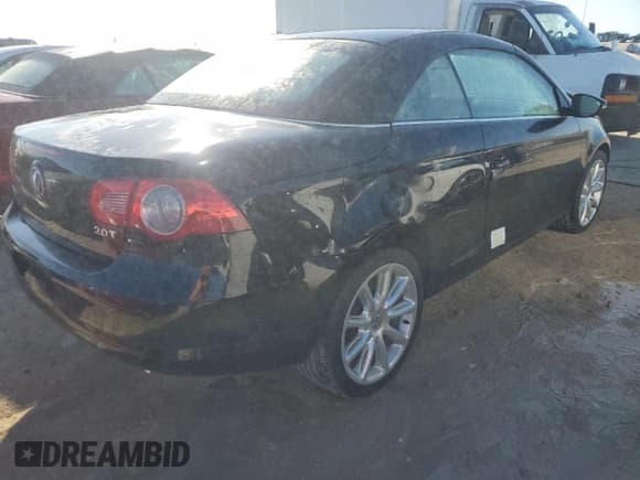 ✅ 2010 Volkswagen Eos Lux • VIN: WVWFA7AH5AV017692 • Lot: 76176224. Listed on Copart with 87,539 mi. Free auction sales archive from the USA and detailed vehicle history report at DreamBid. Image 3.