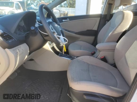 ✅ 2017 Hyundai Accent SE • VIN: KMHCT4AE6HU353008 • Лот: 80105824. Опубликован ранее на Copart с пробегом 84 533 миль. Бесплатный доступ к архиву аукционных продаж из США и подробный отчёт об истории автомобиля на DreamBid. Изображение 7.