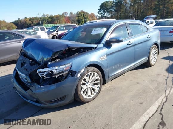 ✅ 2018 Ford Taurus Limited • VIN: 1FAHP2F85JG129888 • Лот: 43562497. Опубликован ранее на IAAI с пробегом 106 077 миль. Бесплатный доступ к архиву аукционных продаж из США и подробный отчёт об истории автомобиля на DreamBid. Изображение 2.