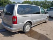 ✅ 2001 Oldsmobile Silhouette GL • VIN: 1GHDX23E31D305321 • Lot: 42970910. Listed on IAAI with 195,011 mi. Free auction sales archive from the USA and detailed vehicle history report at DreamBid. Image 4.