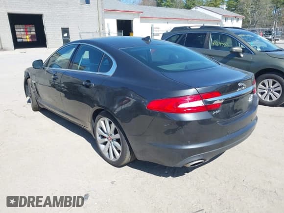 ✅ 2014 Jaguar XF SC • VIN: SAJWJ0EF9E8U31032 • Lot: 42046036. Wystawiony na IAAI z przebiegiem 118 927 mil. Bezpłatny archiwum sprzedaży aukcyjnych z USA i szczegółowy raport historii pojazdu na DreamBid. Zdjęcie 3.
