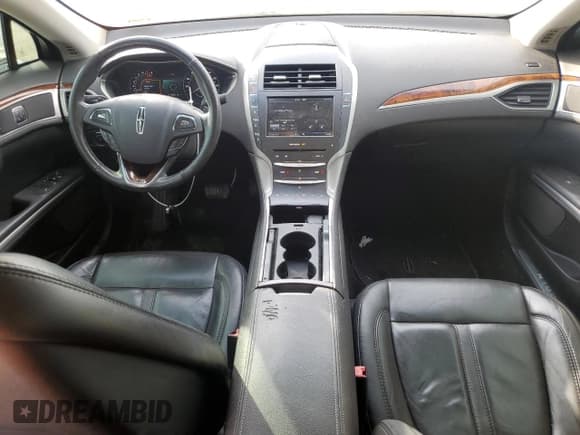 ✅ 2014 Lincoln MKZ • VIN: 3LN6L2J98ER828715 • Lot: 86784025. Wystawiony na Copart z przebiegiem 62 550 mil. Bezpłatny archiwum sprzedaży aukcyjnych z USA i szczegółowy raport historii pojazdu na DreamBid. Zdjęcie 8.