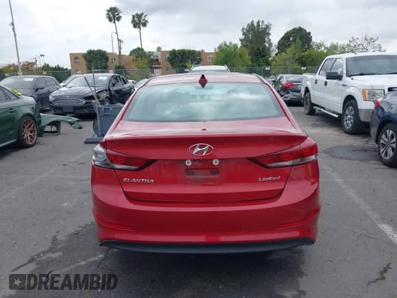 2017 Hyundai Elantra Limited с VIN KMHD84LF7HU116068, выставлен на аукционе IAAI как лот 42064666 с пробегом 88 165 миль миль и . История ставок и продаж доступна на DreamBid. Изображение 16.