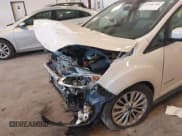 ✅ 2017 Ford C-Max SE • VIN: 1FADP5AU5HL103474 • Lot: 43406986. Wystawiony na IAAI z przebiegiem 145 014 mil. Bezpłatny archiwum sprzedaży aukcyjnych z USA i szczegółowy raport historii pojazdu na DreamBid. Zdjęcie 6.