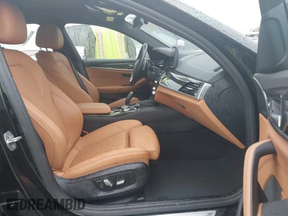 ✅ 2022 BMW 5 Series 530e • VIN: WBA13AG01NCJ72192 • Lot: 41809247. Listed on IAAI with 27,923 mi. Free auction sales archive from the USA and detailed vehicle history report at DreamBid. Image 5.