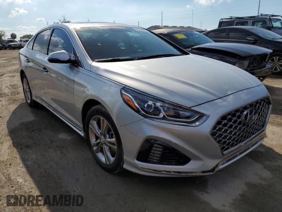 ✅ 2019 Hyundai Sonata SEL • VIN: 5NPE34AF3KH767970 • Lot: 69911002. Wystawiony na Copart z przebiegiem 31 678 mil. Bezpłatny archiwum sprzedaży aukcyjnych z USA i szczegółowy raport historii pojazdu na DreamBid. Zdjęcie 4.