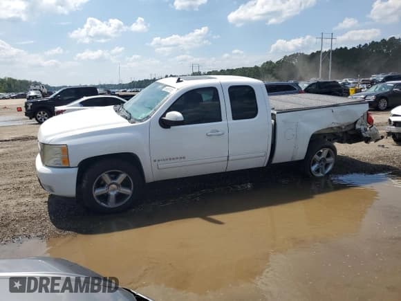 ✅ 2009 Chevrolet Silverado 1500 • VIN: 1GCEC39069Z165450 • Lot: 66836125. Listed on Copart with 169,079 mi. Free auction sales archive from the USA and detailed vehicle history report at DreamBid. Image 1.