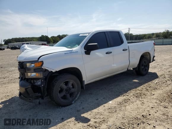 ✅ 2019 Chevrolet Silverado 1500 Work Truck • VIN: 1GCRWAEH8KZ391584 • Lot: 71599915. Wystawiony na Copart z przebiegiem 113 262 mil. Bezpłatny archiwum sprzedaży aukcyjnych z USA i szczegółowy raport historii pojazdu na DreamBid. Zdjęcie 1.