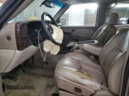 ✅ 2003 Chevrolet Suburban LT • VIN: 1GNFK16Z23R137075 • Лот: 46408225. Опубликован ранее на Copart с пробегом Не указан. Бесплатный доступ к архиву аукционных продаж из США и подробный отчёт об истории автомобиля на DreamBid. Изображение 7.