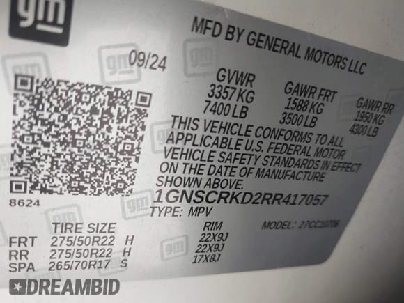✅ 2024 Chevrolet Tahoe RST • VIN: 1GNSCRKD2RR417057 • Lot: 42925915. Wystawiony na IAAI z przebiegiem 13 841 mil. Bezpłatny archiwum sprzedaży aukcyjnych z USA i szczegółowy raport historii pojazdu na DreamBid. Zdjęcie 9.